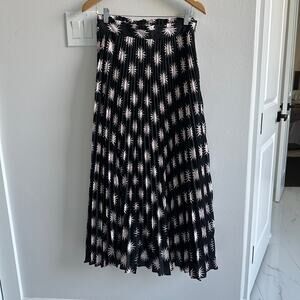 Anthropologie Maxi Pleated Skirt Black Pink Size Large
